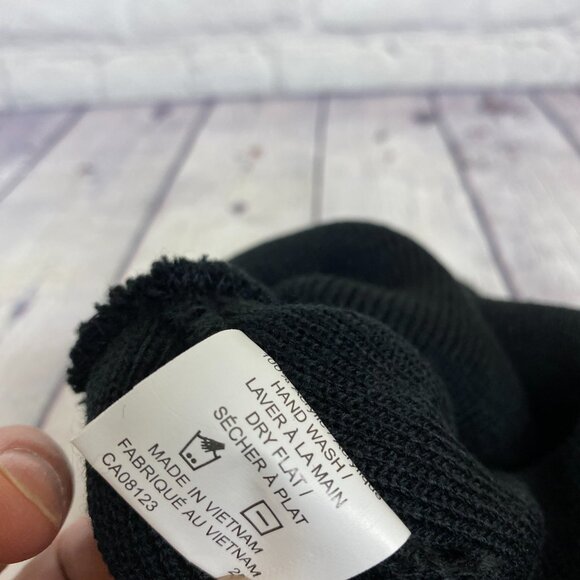 Goodlife Fitness GRIT Beanie Cap Knit Toque Embroidered Activewear Gym Training - Picture 7 of 7